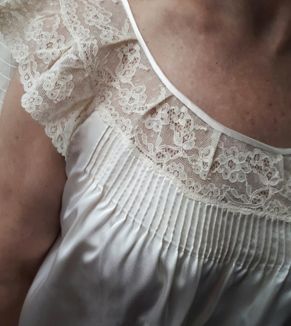 Camisón-raso-artesanal