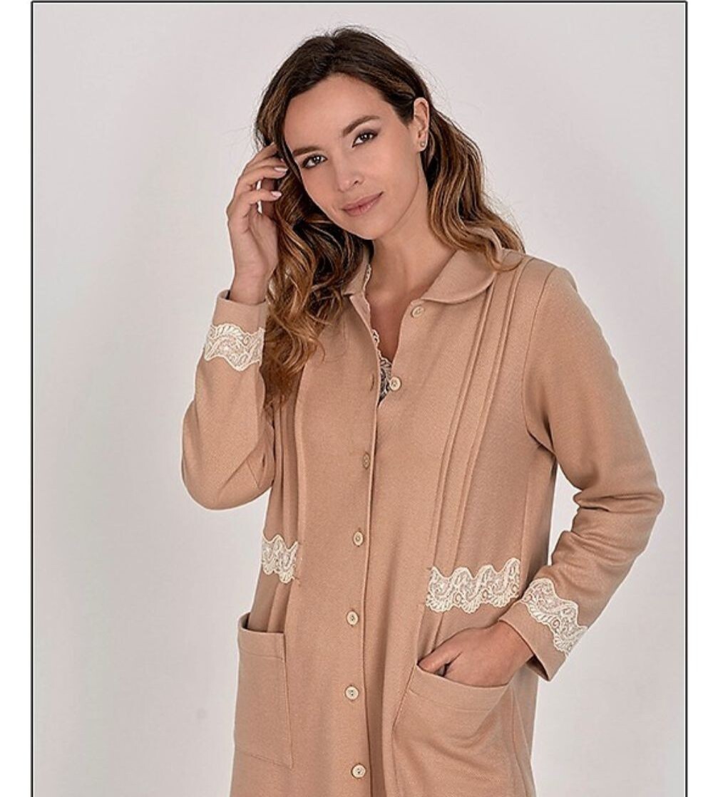 Bata Nansu entallada